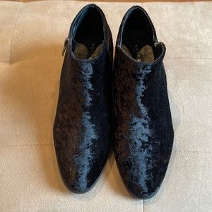 Very Volatile velvet booties